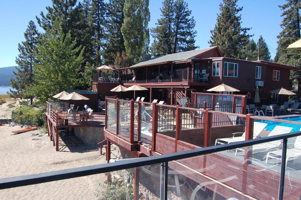 קינגס ביץ' Crown Motel מראה חיצוני תמונה